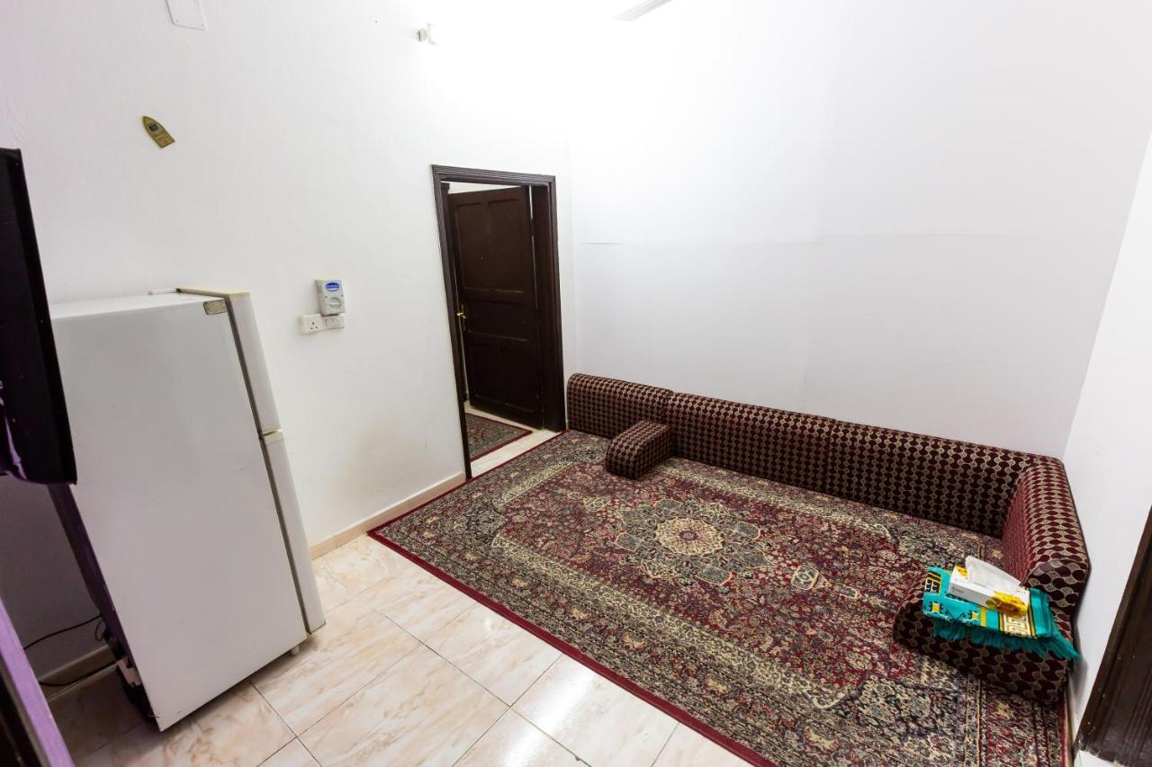 Al Eairy Furnished Apartments - Al Bahah 4 Buitenkant foto