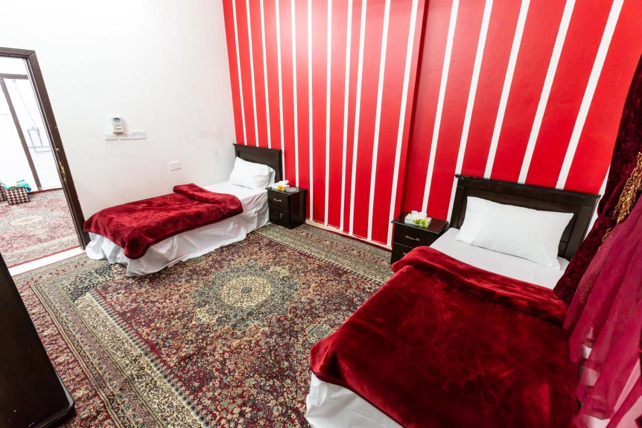 Al Eairy Furnished Apartments - Al Bahah 4 Buitenkant foto