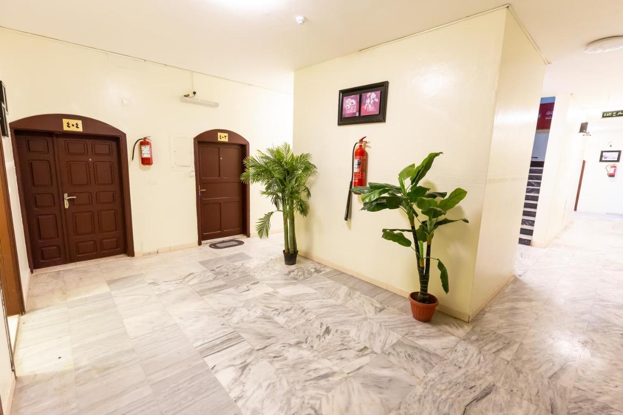 Al Eairy Furnished Apartments - Al Bahah 4 Buitenkant foto