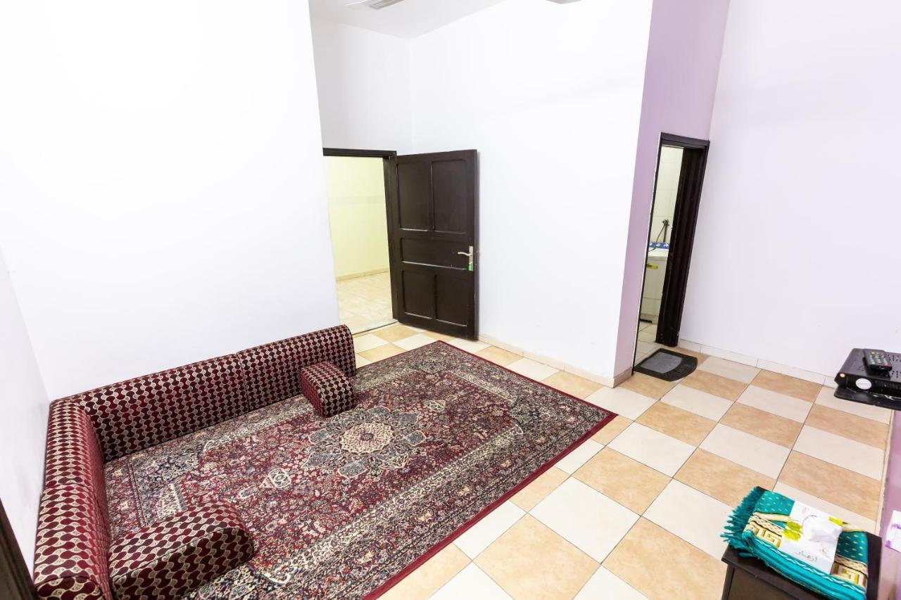 Al Eairy Furnished Apartments - Al Bahah 4 Buitenkant foto