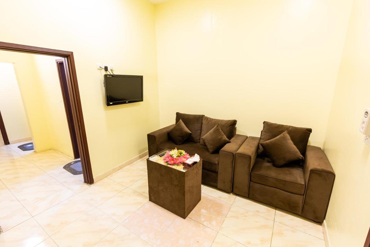 Al Eairy Furnished Apartments - Al Bahah 4 Buitenkant foto