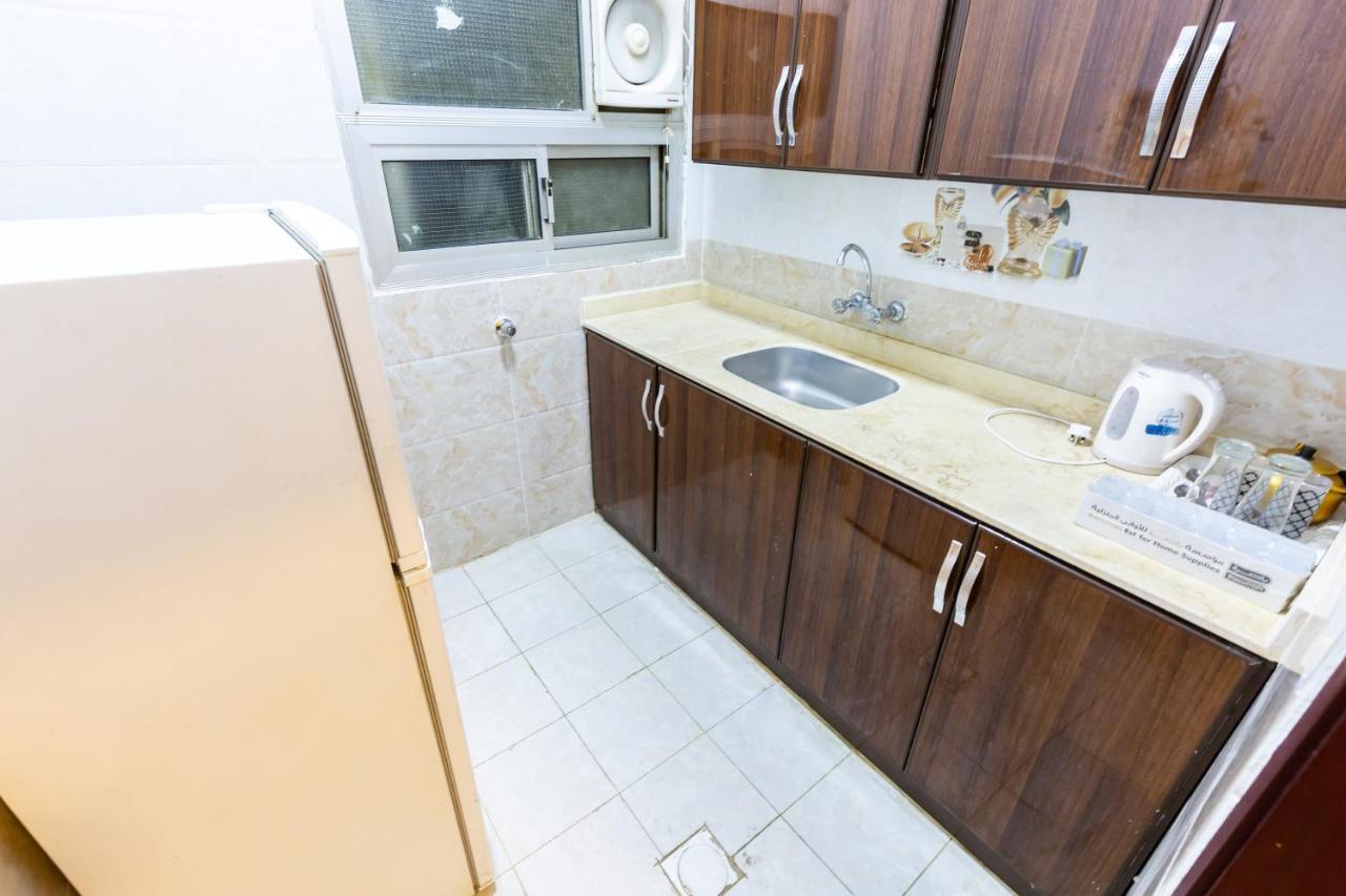 Al Eairy Furnished Apartments - Al Bahah 4 Buitenkant foto